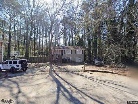 Betty, STONE MOUNTAIN, GA 30083
