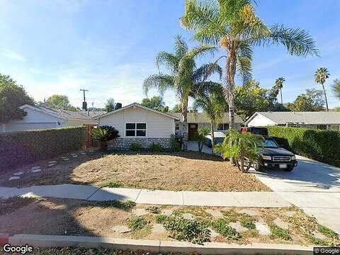Debs, WEST HILLS, CA 91307