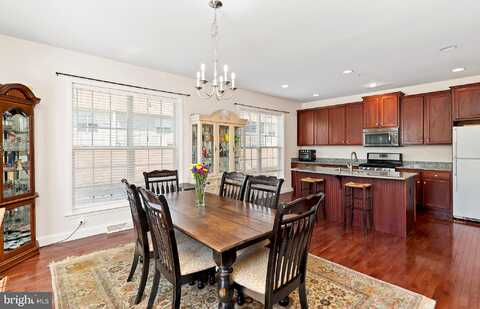 Porter, MECHANICSBURG, PA 17050