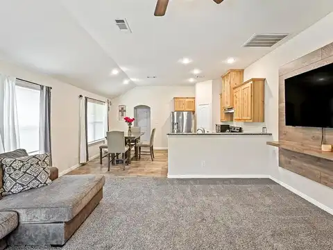 Charlotte, FORT WORTH, TX 76119