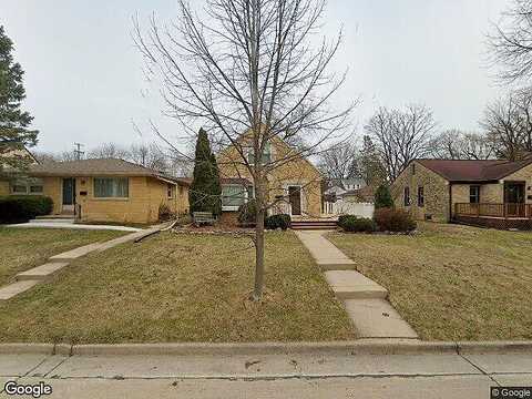 106Th, MILWAUKEE, WI 53227