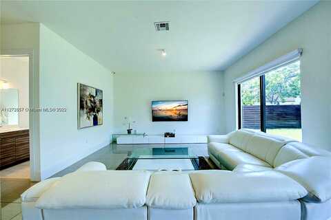 161St, MIAMI, FL 33196