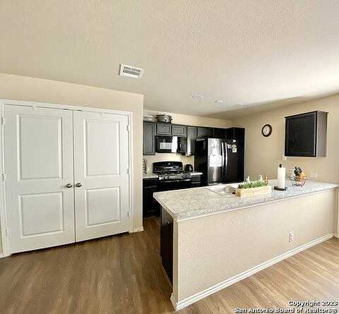 Marbach, SAN ANTONIO, TX 78245