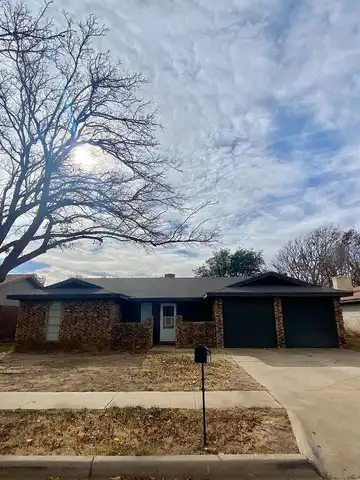 1St, LUBBOCK, TX 79416