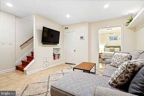 Utah, ARLINGTON, VA 22206