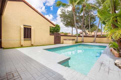 204Th, MIAMI, FL 33179