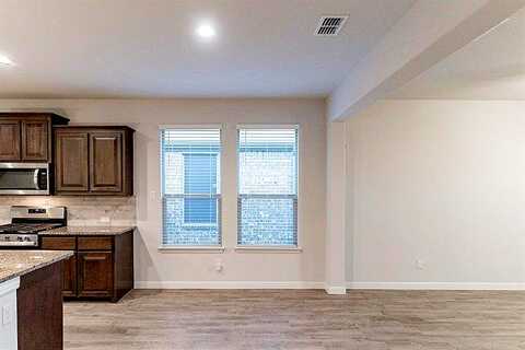 Gillespie, JUSTIN, TX 76247