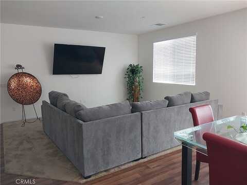 Rustic Glen, SAN JACINTO, CA 92582