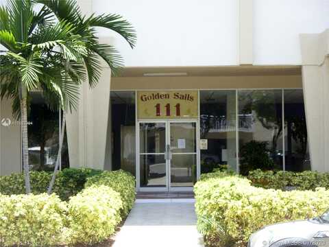 Golden Isles, HALLANDALE BEACH, FL 33009
