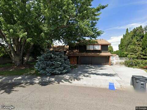 16Th, KENNEWICK, WA 99338