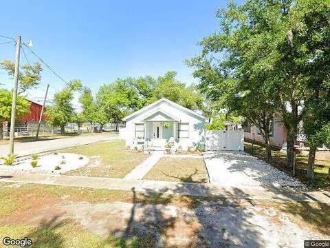 Linda, PANAMA CITY, FL 32401