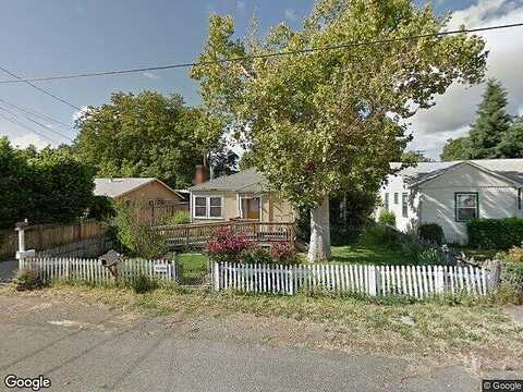 Court, YREKA, CA 96097