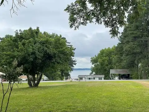 Palmer Point, BOYDTON, VA 23917