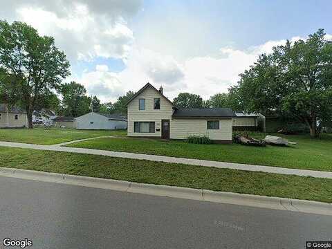 8Th, CHISHOLM, MN 55719
