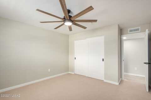15Th, TUCSON, AZ 85711