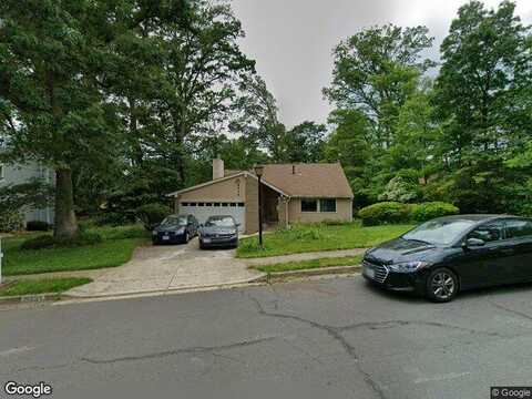 Jennifer, FAIRFAX, VA 22032
