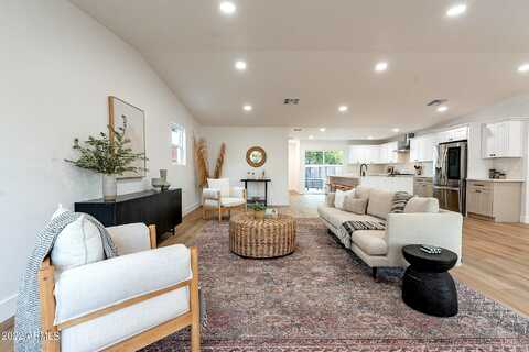 Cambridge, PHOENIX, AZ 85008