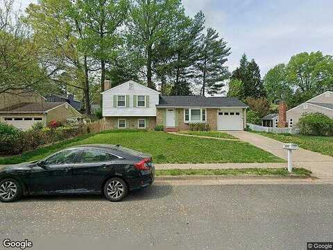 Holly Berry, FALLS CHURCH, VA 22042