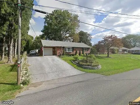 Pine Hill, LITITZ, PA 17543