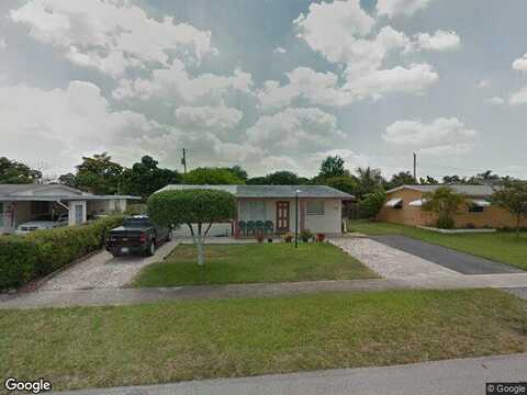 1St, PEMBROKE PINES, FL 33024