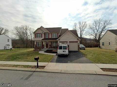 Edinboro, READING, PA 19605