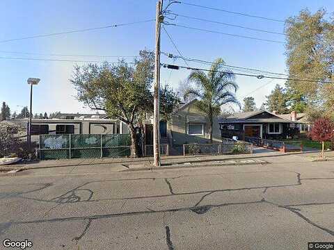 Maple, SANTA ROSA, CA 95404