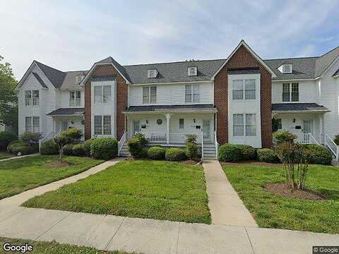 Myrtle, ASHLAND, VA 23005
