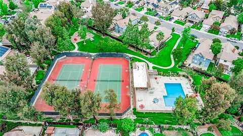 Cynthia, CANYON COUNTRY, CA 91351