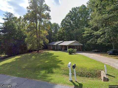 West, DAHLONEGA, GA 30533