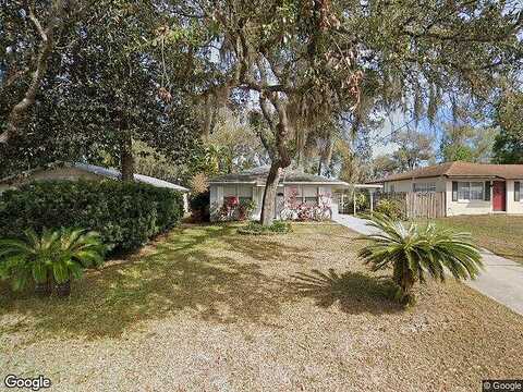 Vine, LEESBURG, FL 34748