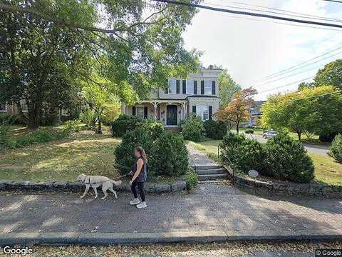 White, LEXINGTON, VA 24450