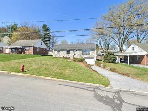 End, AKRON, PA 17501