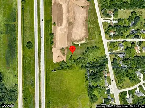 W251N2343 Valleyview Cir, Pewaukee, WI 53072