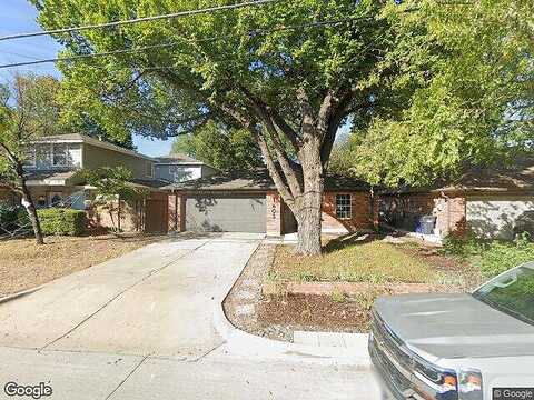 College, MCKINNEY, TX 75069