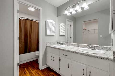 Lanrell, TALLAHASSEE, FL 32303