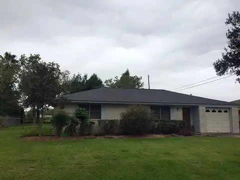 Kaysie, ANGLETON, TX 77515