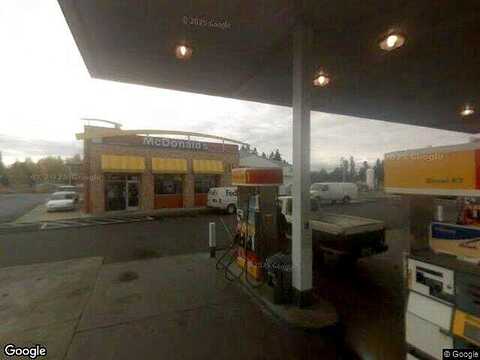 Red, LA PINE, OR 97739