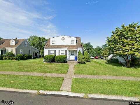 Locust, HELLERTOWN, PA 18055