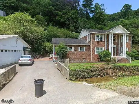 Poplar Creek, GRUNDY, VA 24614