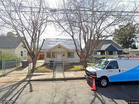 8Th, SACRAMENTO, CA 95817