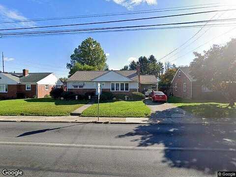 Broadway, HANOVER, PA 17331