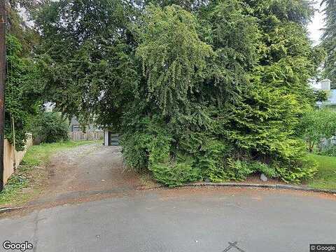 132Nd, KIRKLAND, WA 98034