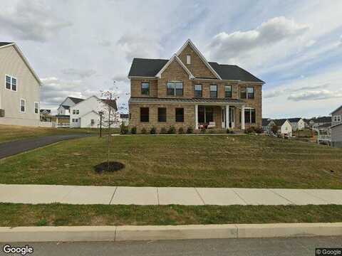 Adrienne, WEST CHESTER, PA 19380