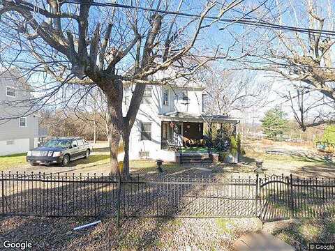 Poole, PITTSTON, PA 18640