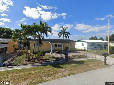 Singletary, PAHOKEE, FL 33476