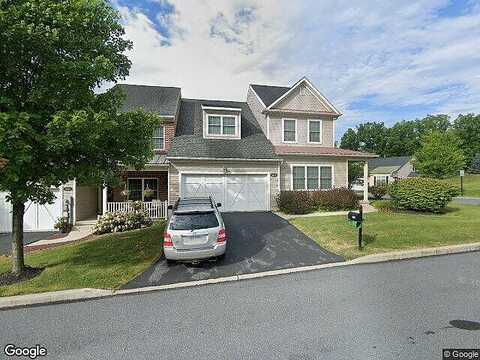 Briar, WHITEHALL, PA 18052
