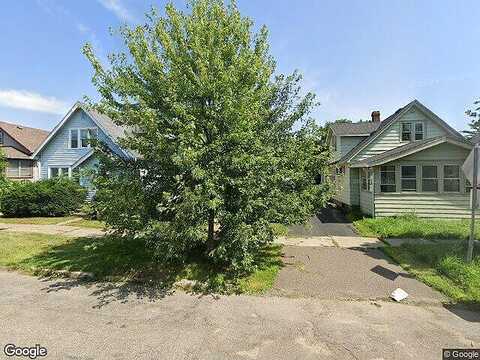 Parkway, SAINT PAUL, MN 55106