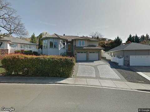 Innsbruck, MEDFORD, OR 97504
