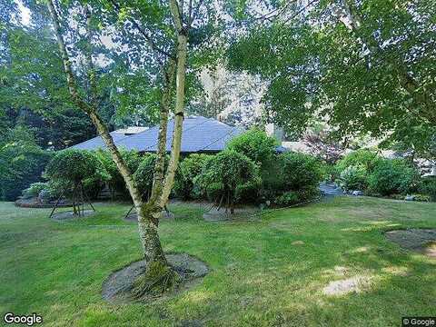 140Th, BELLEVUE, WA 98005