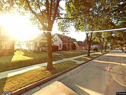 79Th, MILWAUKEE, WI 53219